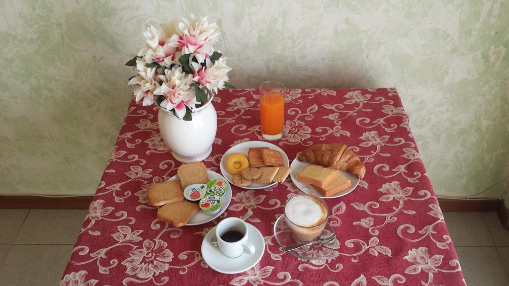 Bed & Breakfast Santa Fara Bari Extérieur photo