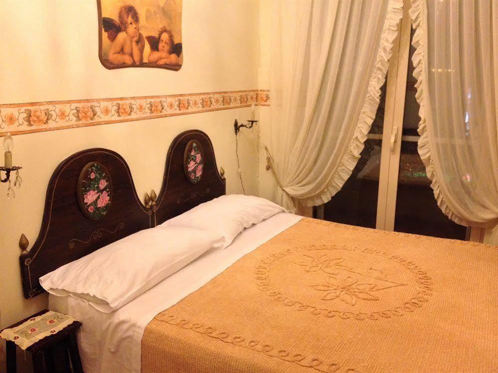 Bed & Breakfast Santa Fara Bari Extérieur photo