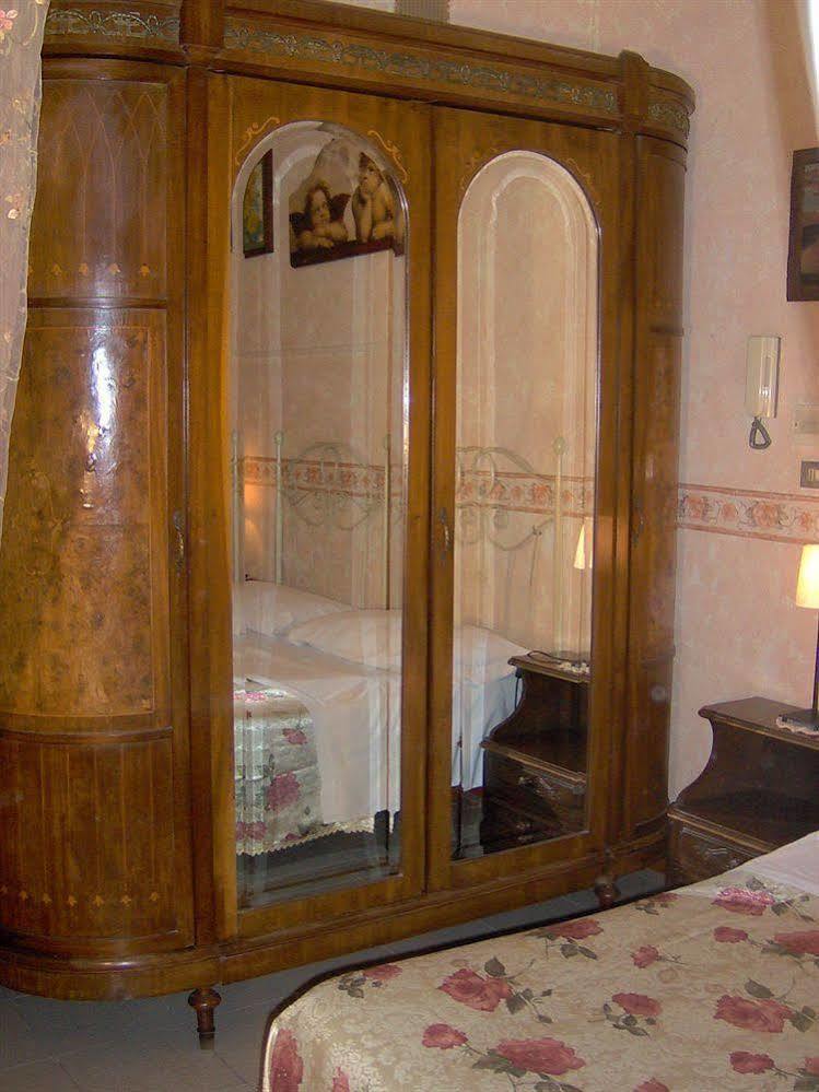 Bed & Breakfast Santa Fara Bari Extérieur photo