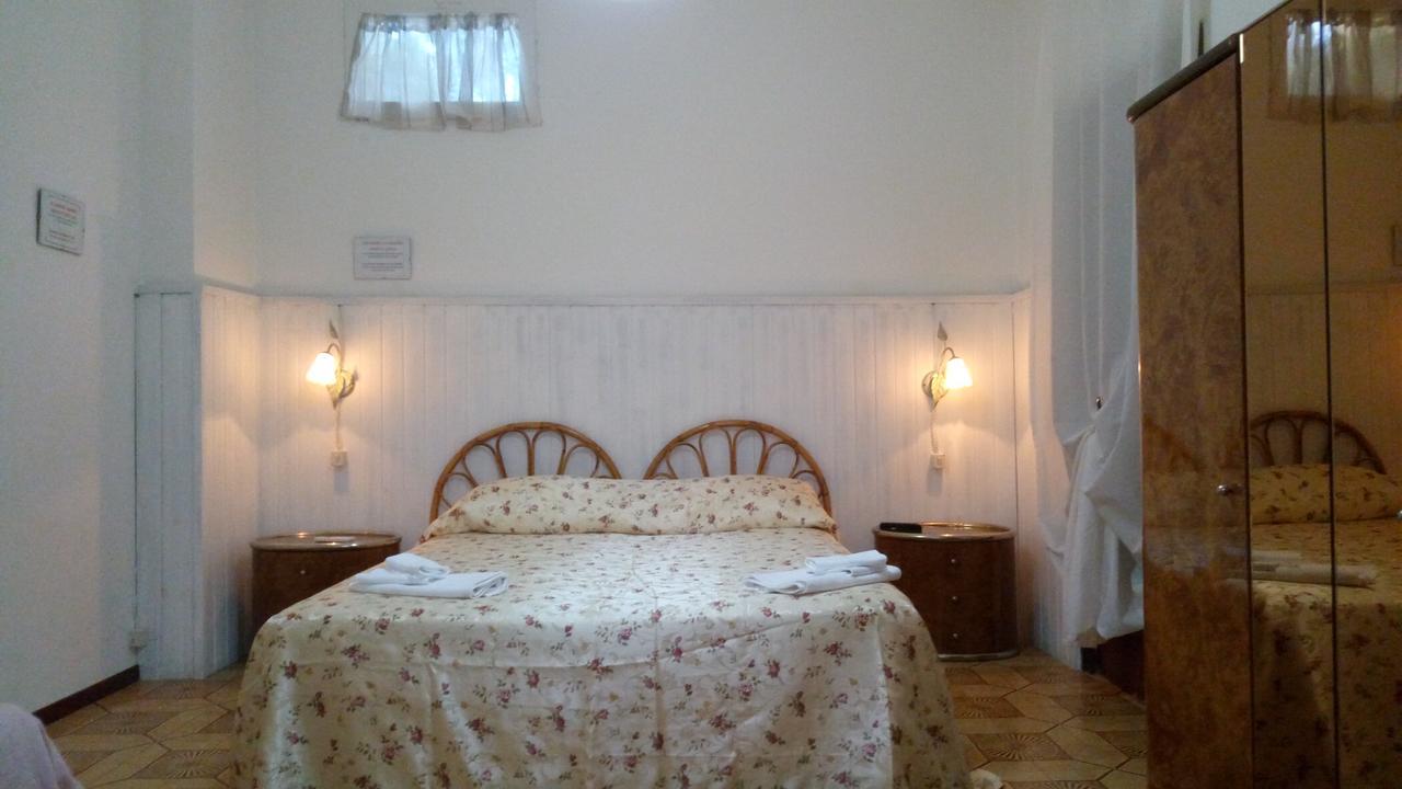 Bed & Breakfast Santa Fara Bari Extérieur photo