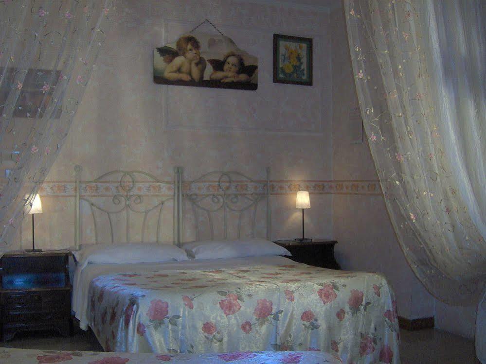 Bed & Breakfast Santa Fara Bari Extérieur photo