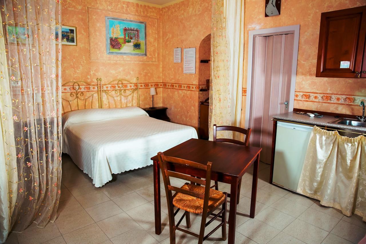 Bed & Breakfast Santa Fara Bari Extérieur photo