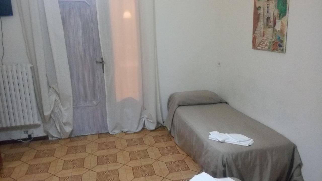 Bed & Breakfast Santa Fara Bari Extérieur photo